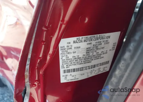 2011 Mazda Tribute I Sport z USA, uszkodzony, nr VIN 4F2CY0C7XBKM00850